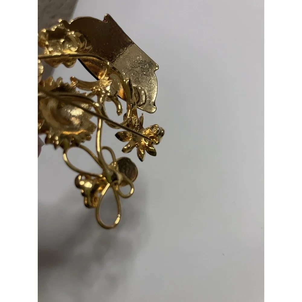 VTG Summer Brooch Pin by Kenneth Cole Sunflower Basket Bee‎ Rhinestones Grandma